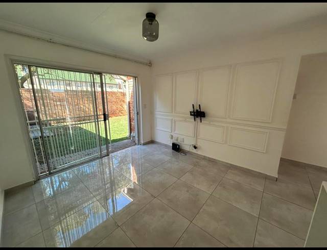 2 BEDROOM PROPERTY TO RENT IN KOSMOSDAL